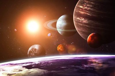 Vì sao Trái đất được xem nằm im bất động suốt nhiều thế kỷ?