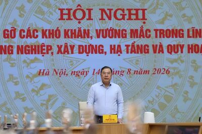 Hoạt động của lãnh đạo Đảng, Nhà nước ngày 14/8