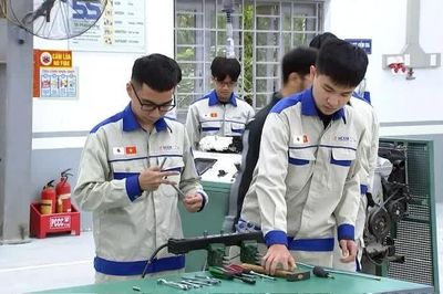 Giáo viên trung học nghề lần đầu có chức danh riêng, đồng bộ với hệ thống chức danh nhà giáo