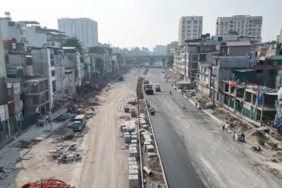 [Ảnh] Cận cảnh khu vực sắp giải phóng mặt bằng làm bãi đỗ xe, trạm sạc trên Vành đai 1