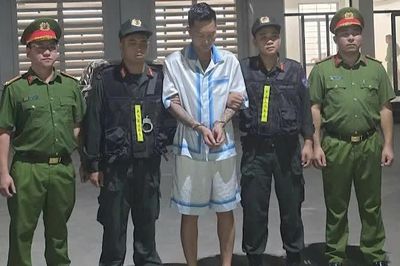 Khởi tố Bùi Xuân Huấn về tội 'Vi phạm quy định về kế toán gây hậu quả nghiêm trọng'