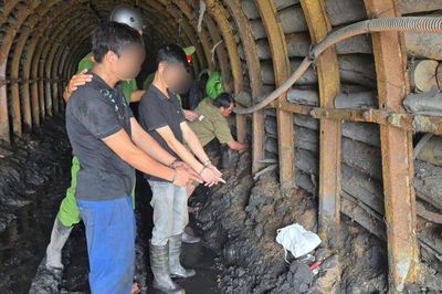 'Đập đá' tại mỏ than đá