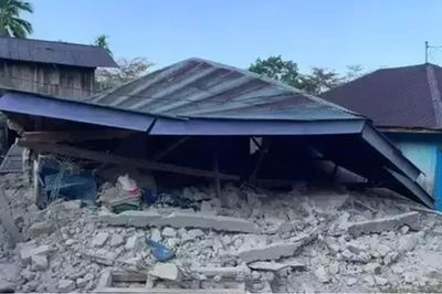 Indonesia gỡ bỏ cảnh báo sóng thần sau động đất mạnh 7,7 độ richter