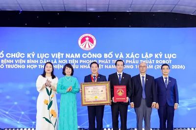 Bệnh viện Bình Dân lập kỷ lục Việt Nam về phẫu thuật robot