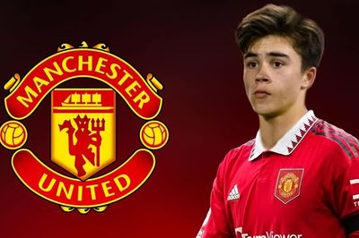 Man United chốt giá bán hậu vệ trẻ