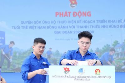Tuổi trẻ Ninh Bình ủng hộ, đồng hành với thanh thiếu nhi vùng biên giới