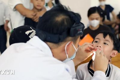 Hà Nội khám sức khỏe miễn phí cho học sinh trước năm học mới 2026-2027