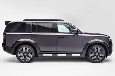 SUV địa hình mạnh 829 mã lực, trang bị tiên tiến, giá hơn 1,3 tỷ đồng