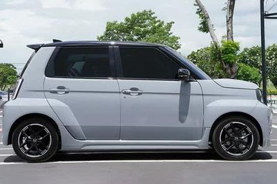 Honda giới thiệu xe điện mini phạm vi hoạt động 205 km/lần sạc, giá cao ngất ngưởng