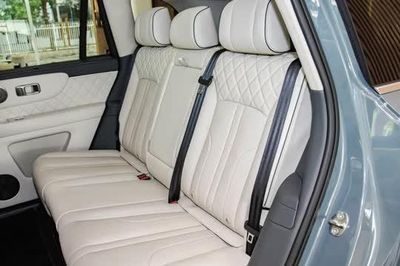 SUV dài hơn 5,1 mét, công suất 680 mã lực, giá 930 triệu đồng