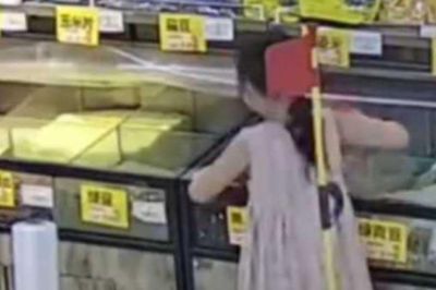 Hai đứa trẻ vào siêu thị làm một việc khiến chủ cửa hàng 'khóc ròng', thiệt hại hàng chục triệu đồng