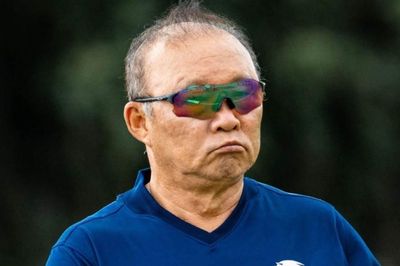HLV Park Hang Seo giúp đội Thái Lan thắng HAGL 6-2