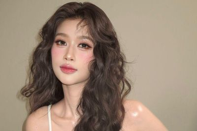 Thiên Ân hóa búp bê trong loạt ảnh mới