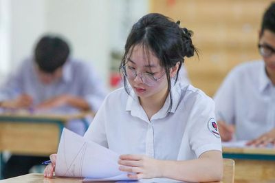 Băn khoăn trước đề xuất thi vào lớp 10 chỉ có 2 môn bắt buộc Toán và Ngữ văn