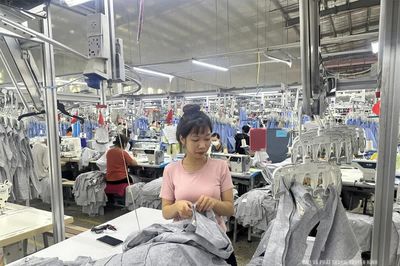 “Ly nông” nhưng không “ly hương”
