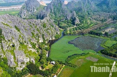 Khám phá danh thắng Kim Sơn vào mùa đẹp nhất trong năm