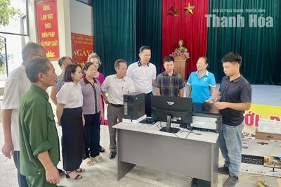 Phường Quảng Phú trang bị máy tính, máy in cho các tổ dân phố