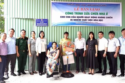 Hỗ trợ sinh kế để người dân lạc nghiệp