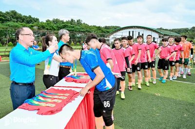 Sân chơi thể thao tiếp sức công nhân