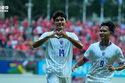 Singapore 1-3 Thái Lan: Singapore cầm bóng áp đảo, Thái Lan vẫn giành chiến thắng