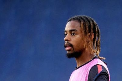 PSG hai lần liên tiếp từ chối đề nghị 110 triệu euro của Liverpool cho tiền đạo Barcola