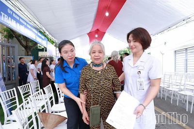Tuổi trẻ Phú Thọ đồng hành cùng chiến dịch khám sức khỏe toàn dân