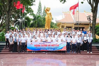 Đảng ủy các Cơ quan Đảng phường Linh Xuân và Đảng ủy LIX tổ chức chương trình về nguồn
