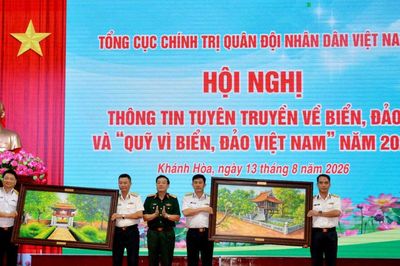 Đẩy mạnh tuyên truyền về biển, đảo