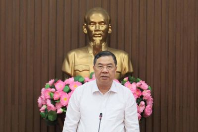 Phó Thủ tướng Thường trực Chính phủ Phạm Gia Túc làm việc với Ban Thường vụ Tỉnh ủy Quảng Ngãi