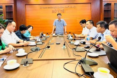 Hà Nội khám sức khỏe định kỳ miễn phí cho trẻ em, học sinh trước khai giảng