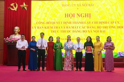 Xã Nội Bài kiện toàn tổ chức Đảng trong các trường học