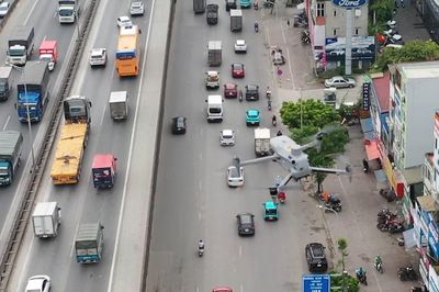 UAV hỗ trợ xử lý vi phạm, ùn tắc giao thông tại Hà Nội