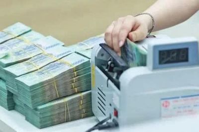 Tiền gửi dân cư vượt 11 triệu tỷ đồng, lập kỷ lục mới