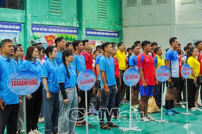 Sôi nổi Hội thao chào mừng Cách mạng Tháng Tám và Quốc khánh 2/9
