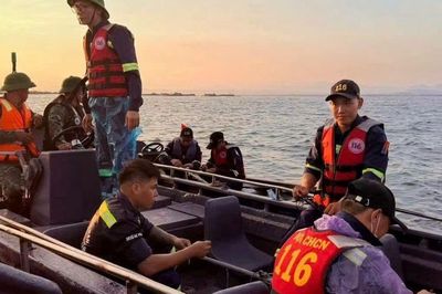 Bé gái 2 tuổi rơi xuống biển Quảng Ninh, mất tích giữa đêm