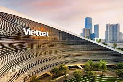 Doanh thu Viettel tăng 15,6%, phát thải chỉ nhích 3,5%