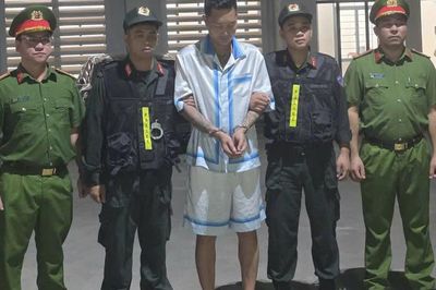 Khởi tố, bắt tạm giam 'Huấn Hoa Hồng' về tội lừa đảo và vi phạm quy định kế toán