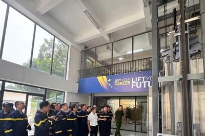 Nâng cao kỹ năng cứu nạn, cứu hộ thang máy cho chỉ huy các đội khu vực