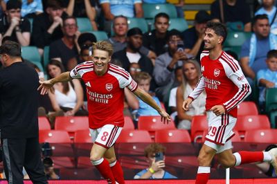 Arsenal 3-0 Man City: 'The Citizens' vỡ vụn