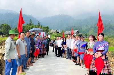 Niềm vui có cầu, đường mới của đồng bào vùng cao Tân Hợp