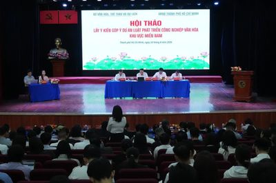 Mở 'vùng thử nghiệm' để công nghiệp văn hóa cất cánh