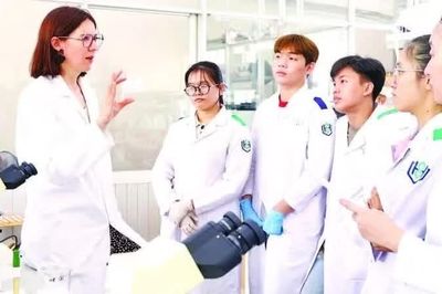 Đổi mới hoạt động khoa học, công nghệ trong giáo dục đại học