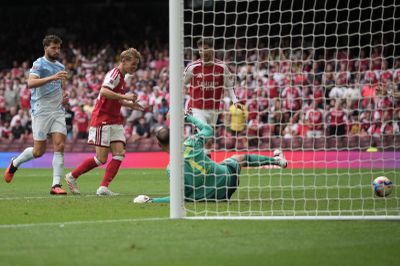Thắng đậm Man City, Arsenal đoạt Siêu cúp Anh