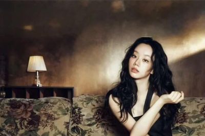 Hyeri gây ấn tượng với vẻ đẹp tựa búp bê