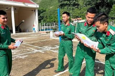 Cà phê sáng cùng chiến sĩ nơi biển đảo
