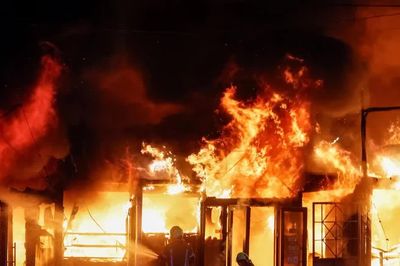Thủ đô của Nga, Ukraine hứng hỏa lực cùng lúc