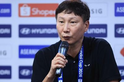 HLV Kim Sang-sik: Thực sự không dễ dàng để thắng Malaysia