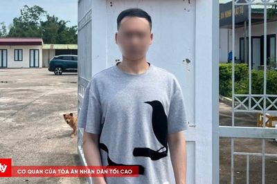 Trốn sang Campuchia, đối tượng truy nã ma túy trở về đầu thú
