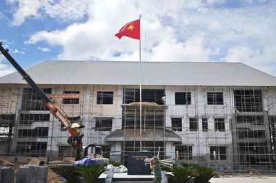 A Lưới: Gần 500 người chạy đua với thời gian, hoàn thiện trường nội trú