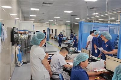 Tai nạn trên cao tốc Diễn Châu - Bãi Vọt khiến trên 20 người nhập viện